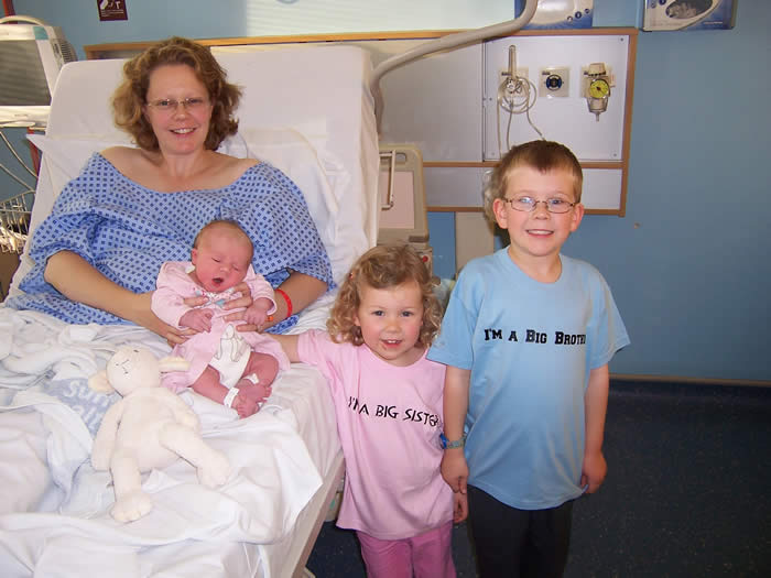 Kids in their "I'm a big brother; I'm a big sister" t-shirts!